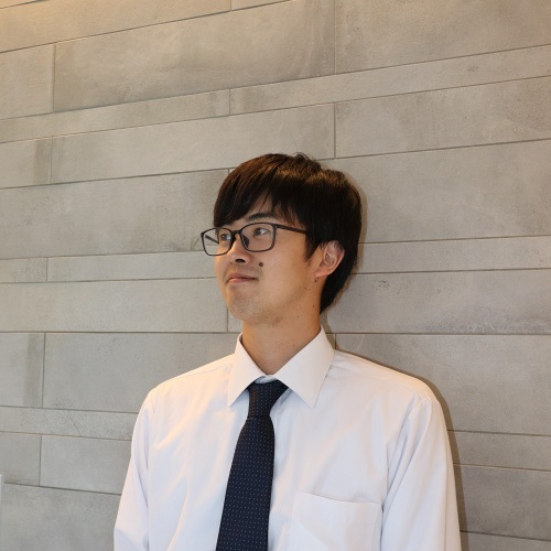中川原　脩人