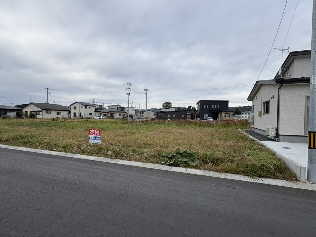 八戸市尻内町字下根市